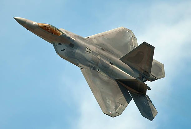 f-22 image 1584x396